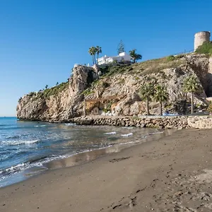 wintowinrentals-1st-linea-de-playa-vista-al-mar-y-piscina.1costadelsol.com/